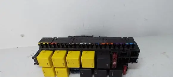Mercedes-Benz S W220 Fuse module A0295450432