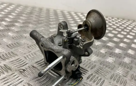 Honda CR-V Throttle body valve 