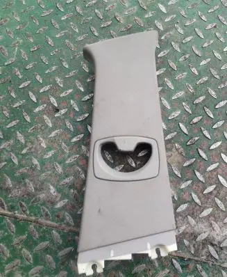 BMW 5 E60 E61 (B) pillar trim (top) 7027088
