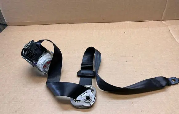 Volkswagen Multivan T7 Third row seat belt 
