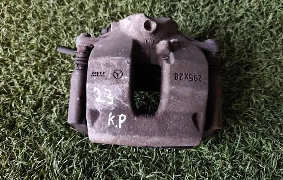 Mercedes-Benz C W204 Front brake caliper