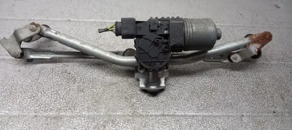 Volkswagen Polo Front wiper linkage 