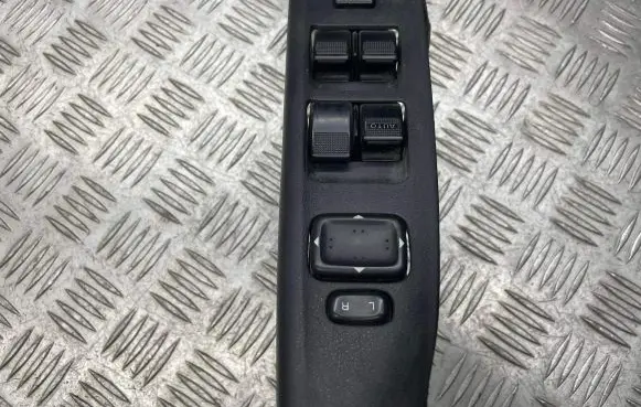 Mazda 6 Front door window switch trim GJ6A684L6