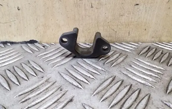 BMW X5 E53 Fuel Injector clamp holder