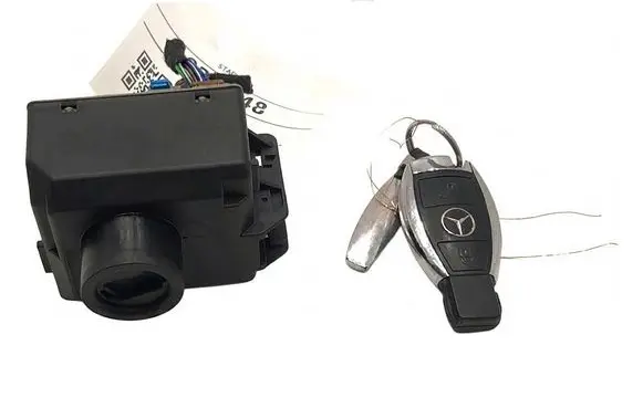 Mercedes-Benz CLA C117 X117 W117 Ignition lock A2469055103