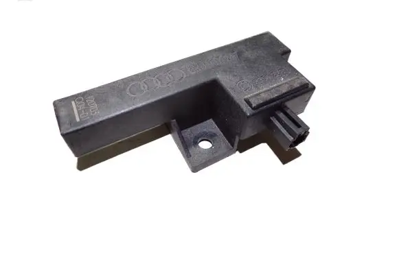 Volkswagen Touareg II Keyless (KESSY) go control unit/module 8K0907247