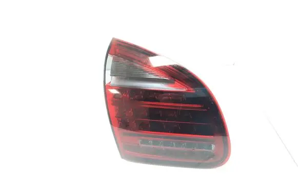Porsche Cayenne (92A) Tailgate rear/tail lights 7P5945093M
