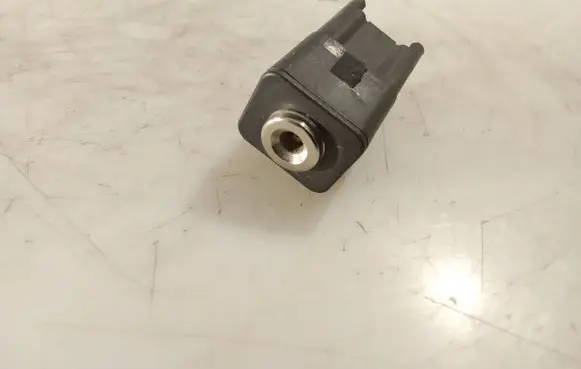 Ford Tourneo Custom AUX in-socket connector 19A164AA 19A164