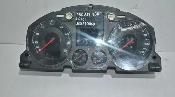 Volkswagen PASSAT B6 Speedometer (instrument cluster) 3C0920960
