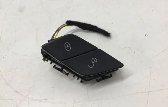 Mercedes-Benz GLC X253 C253 Central locking switch button A2059055151