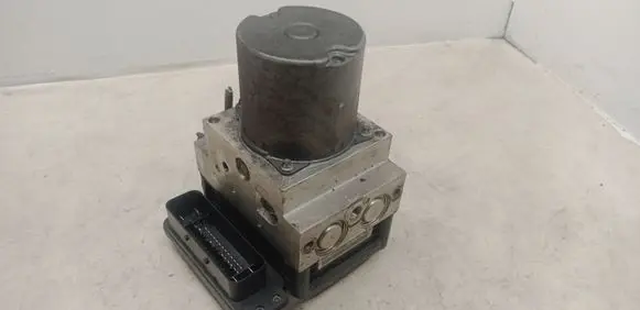 Mercedes-Benz CLS C219 ABS Pump A2114313712