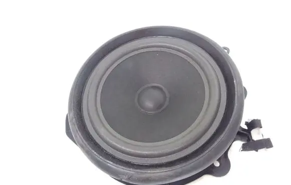 Audi A4 S4 B7 8E 8H Front door speaker 8E0035411
