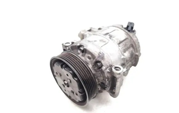 Volkswagen Golf V Air conditioning (A/C) compressor (pump) 1K0820803F