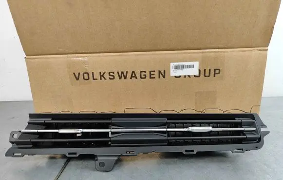 Dash center air vent grill