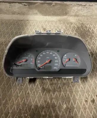 Volvo S40, V40 Speedometer (instrument cluster) 30889704 01W45D4 SW30887756A
