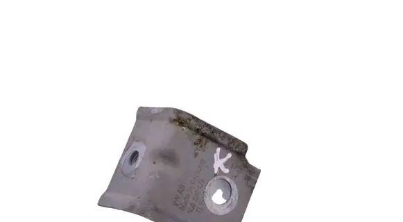 Fender mounting bracket