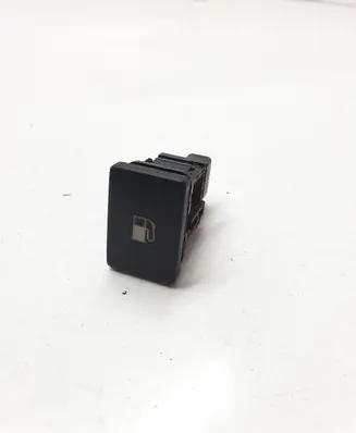 Toyota Avensis T270 Fuel tank opening switch 