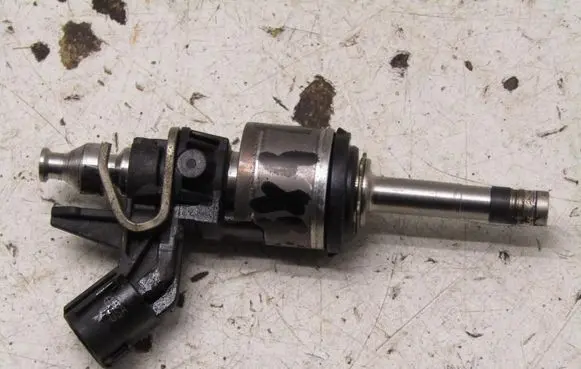 Suzuki SX4 S-Cross Fuel injectors set 