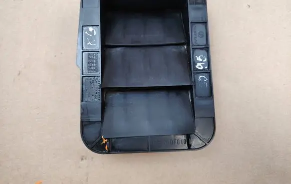 Toyota C-HR I Quarter panel pressure vent 629400F010
