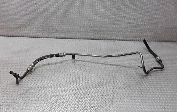 Volkswagen Jetta VI Power steering hose/pipe/line