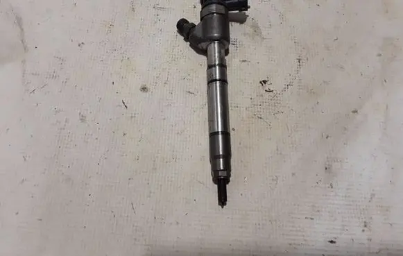KIA Soul Fuel injector 338002A610