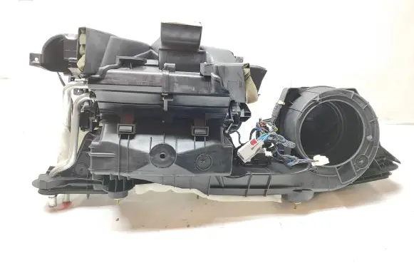 Maserati Levante Interior heater climate box assembly 670035218 TPYER351530411
