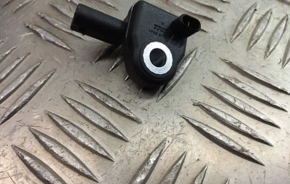 BMW X2 F39 Airbag deployment crash/impact sensor 9196100
