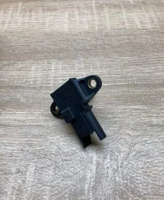 BMW 5 E60 E61 Air pressure sensor 7551429 5WK96805