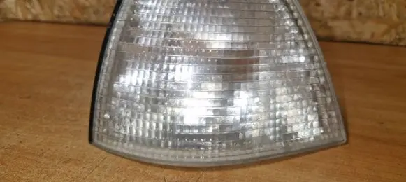 BMW 3 E36 Front indicator light 183272b