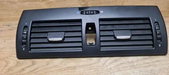 BMW X3 E83 Dash center air vent grill 3400074