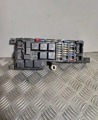 Volvo S80 Fuse module 9494207 518323001