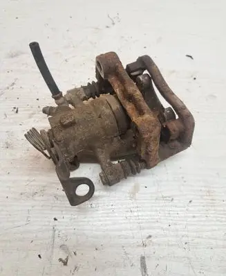 Opel Astra H Rear brake caliper