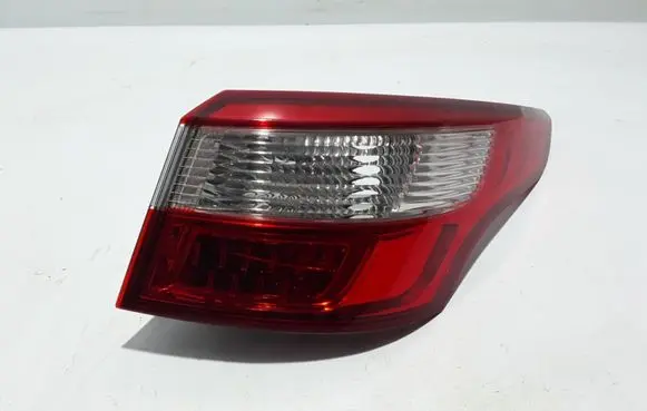 Renault Latitude (L70) Rear/tail lights 265500029R