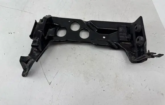 Battery box tray