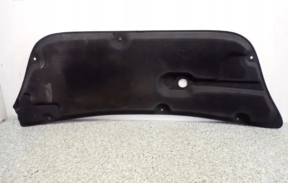 Engine bonnet/hood sound/heat insulation