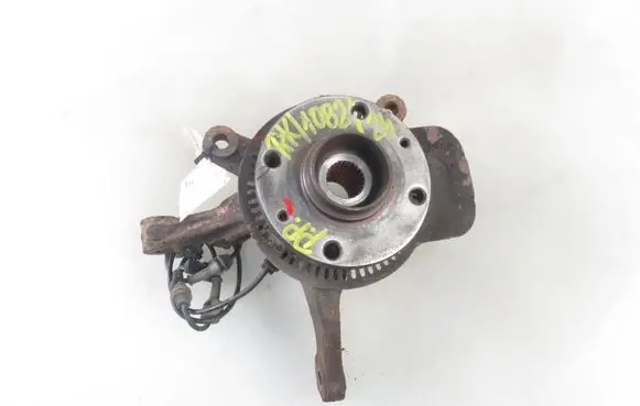 Suzuki Swift II Front wheel hub spindle knuckle