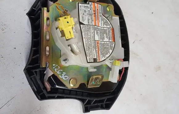 Steering wheel airbag