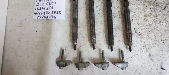 Chevrolet Captiva Fuel injector 28264951 25183186
