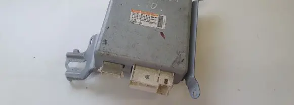 Toyota Avensis T270 Steering rack control module 