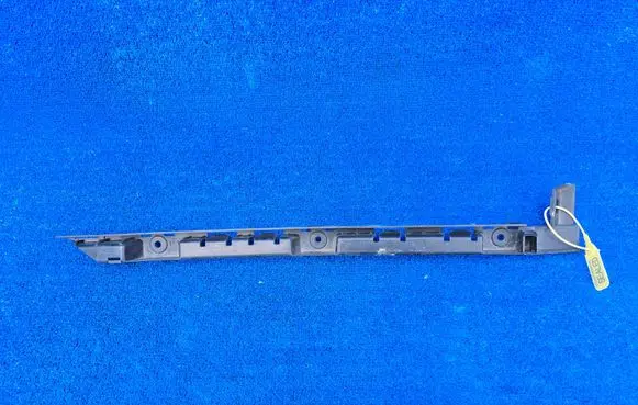 BMW 7 E65 E66 Rear bumper mounting bracket 7135607