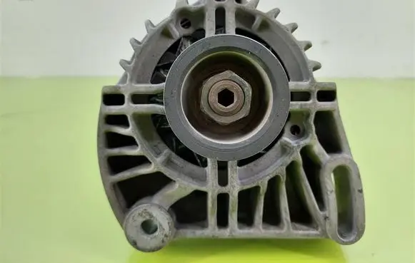 Fiat Panda II Generator/alternator 83628380