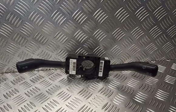 Skoda Fabia Mk1 (6Y) Headlight wiper switch 8L0953513G