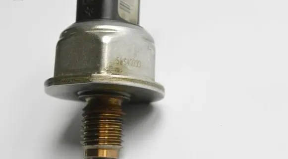 Ford Mondeo MK IV Fuel pressure sensor 5WS40039