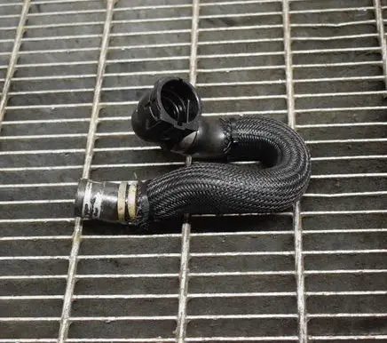 Chevrolet Volt I Engine coolant pipe/hose 20863549