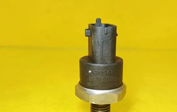 Renault Megane I Fuel pressure sensor 0281002522