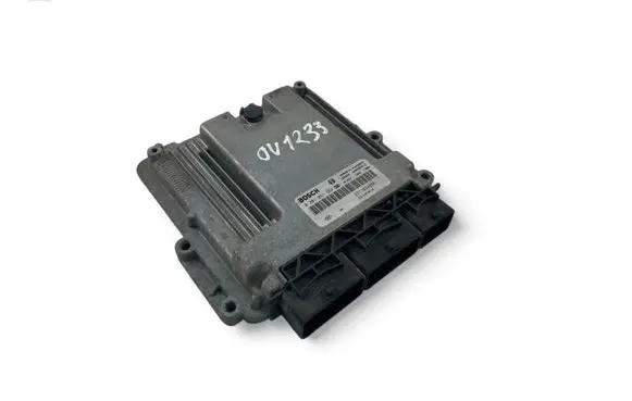 Renault Trafic III (X82) Engine control unit/module 237103888R 0281031364