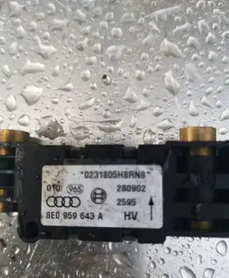 Audi A6 S6 C5 4B Airbag deployment crash/impact sensor 8E0959643A