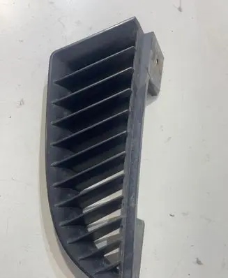 Mitsubishi Colt CZ3 Front bumper upper radiator grill MN127773