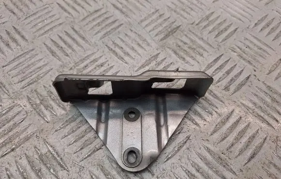 Toyota Avensis T250 Headlight/headlamp mounting bracket 5208105020