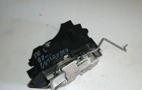 Mitsubishi Outlander Front door lock